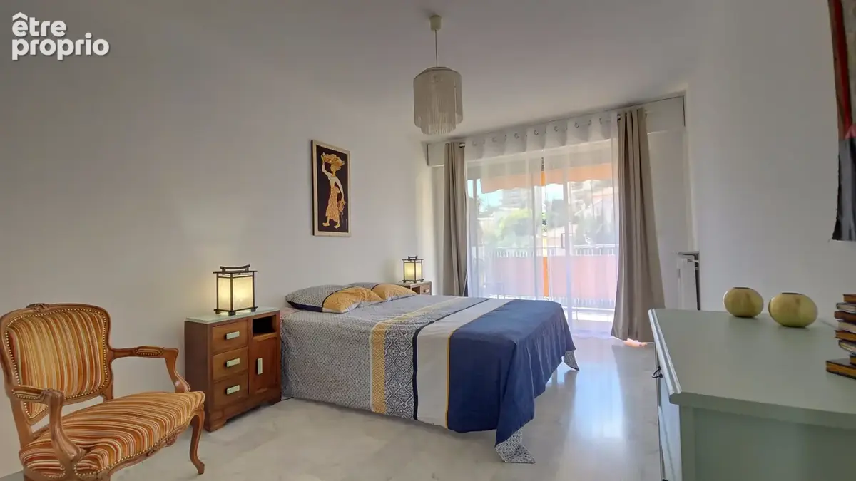 CANNES à vendre 3 pièces traversant traversant de 83 m2 avec terrasses - photo 8