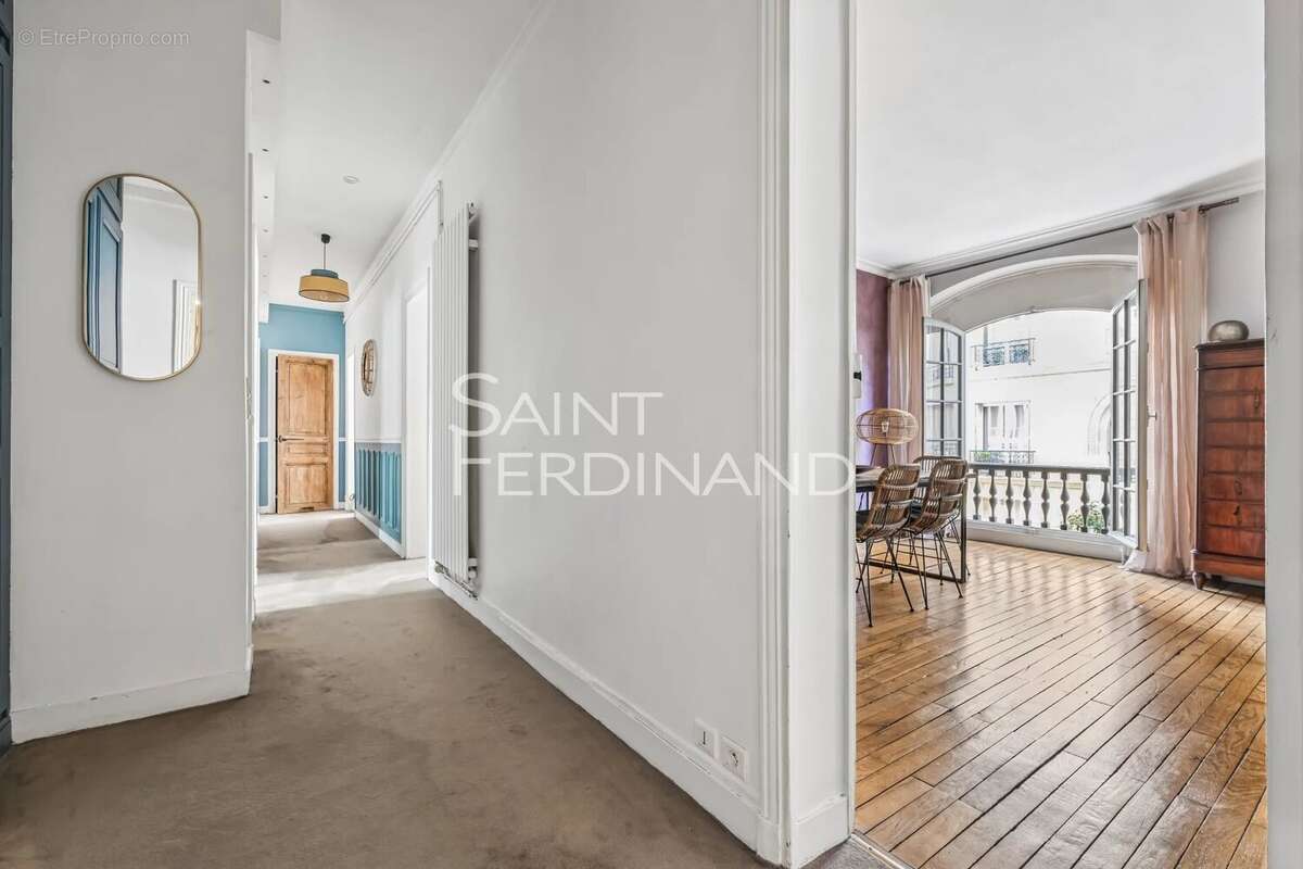 Appartement à NEUILLY-SUR-SEINE