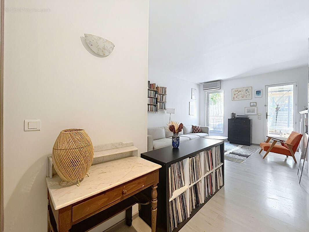 Appartement à MARSEILLE-4E
