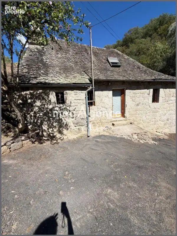 Ancien corp de ferme au milieu de la forêt - photo 4