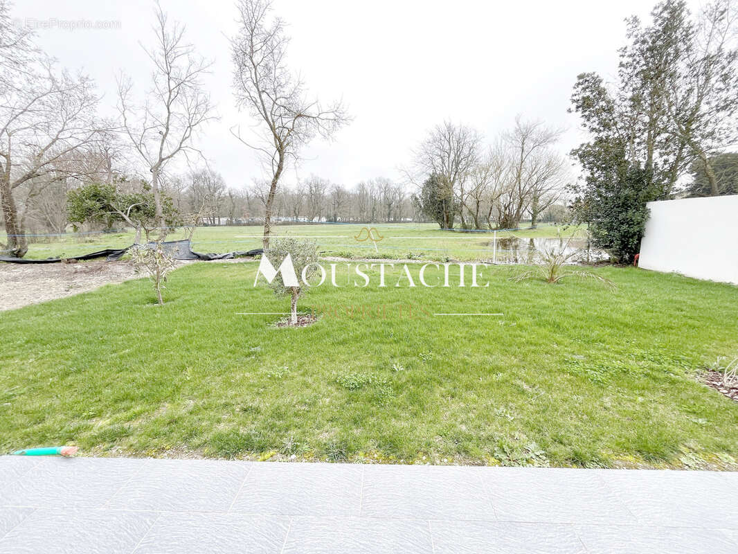 Maison contemporaine de plain-pied - proche commerces - - photo 10