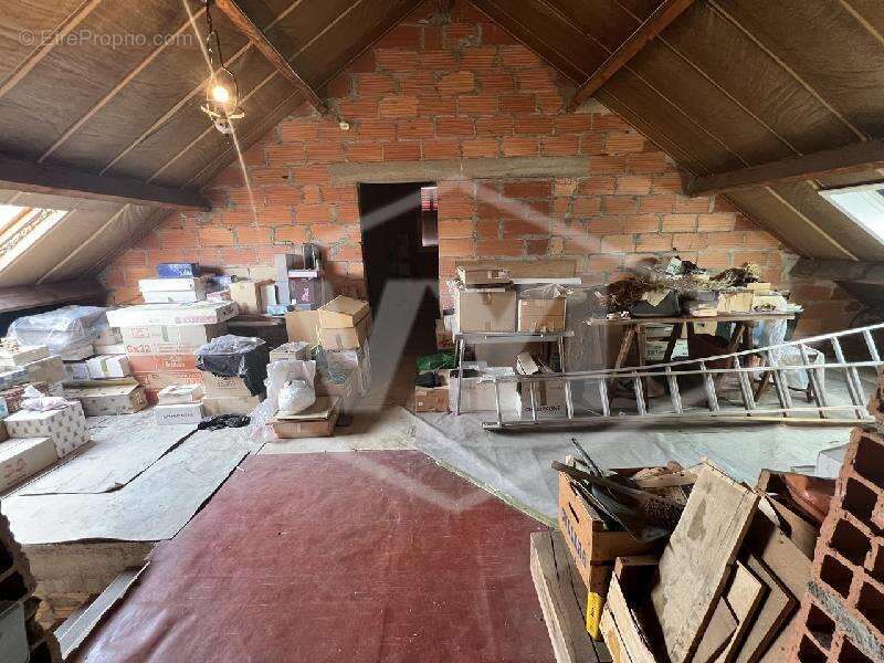 Maison à COMBS-LA-VILLE