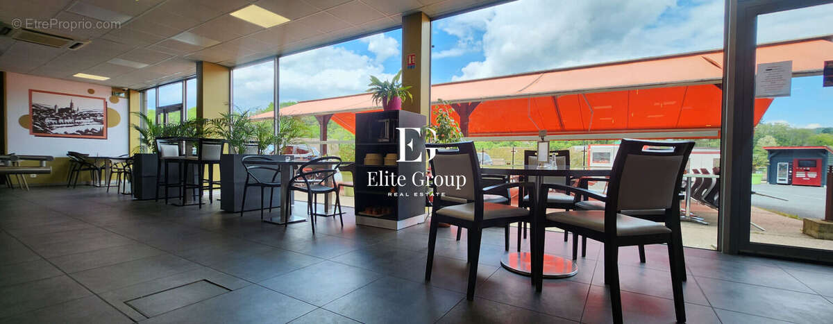 Commerce à SARLAT-LA-CANEDA