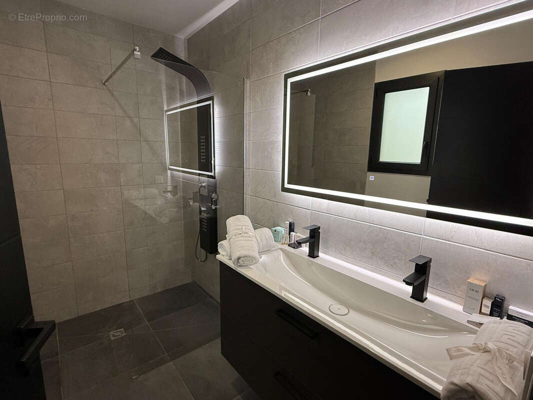 Maison à SAINT-JUST-SAINT-RAMBERT