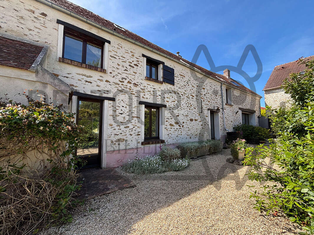 Maison à COULOMMIERS