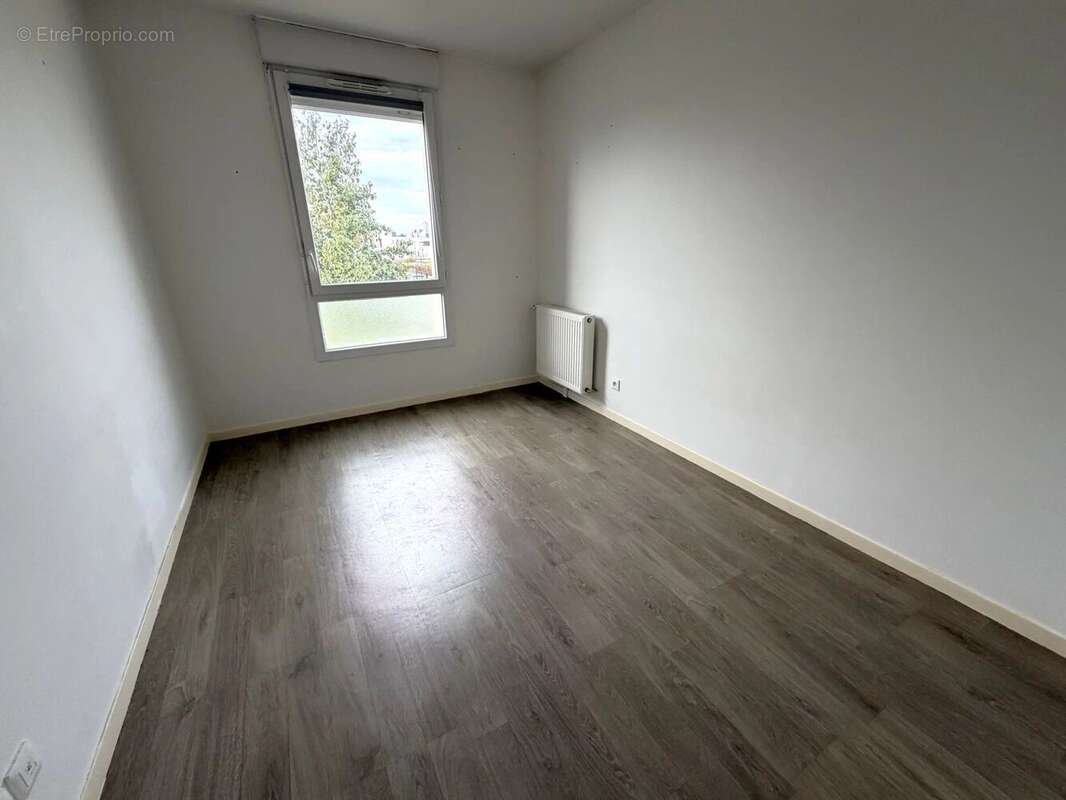 Appartement à LACROIX-SAINT-OUEN