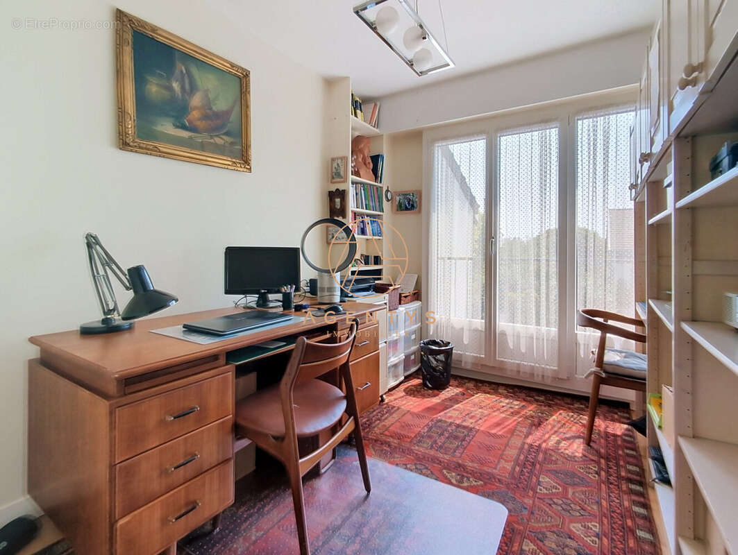 Appartement 89 m² à Saint-Maur-Des-Fosses  - photo 5