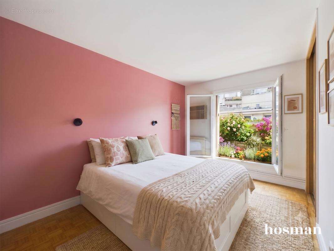 Appartement à PARIS-20E
