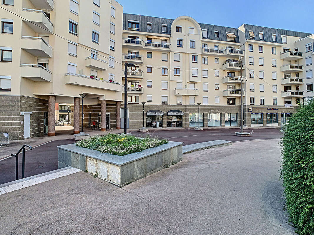 Centre-ville de Franconville - Appartement 2 pièces 40 m2 - avec balcon, cave et ascenseur - photo 10