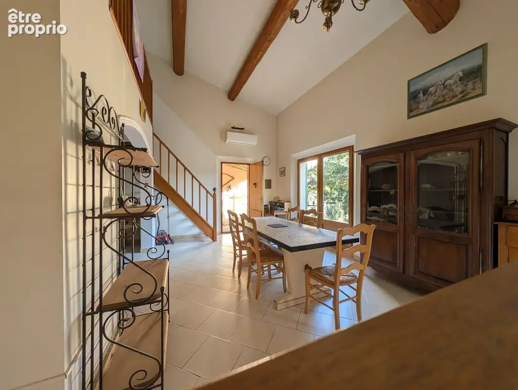 Maison de 90 m2 à Saint-Martin-de-la-Brasque avec garage et jardin - photo 11