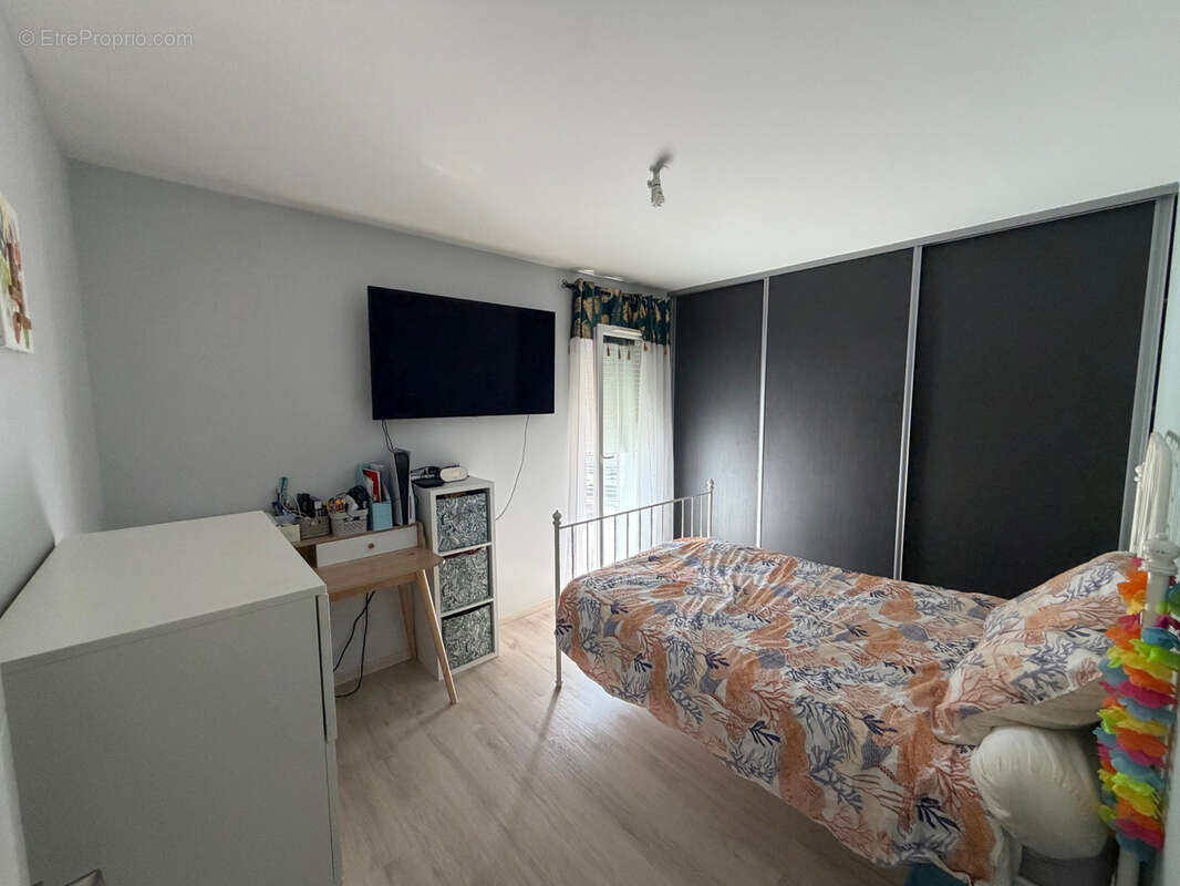 Maison à NIVOLAS-VERMELLE