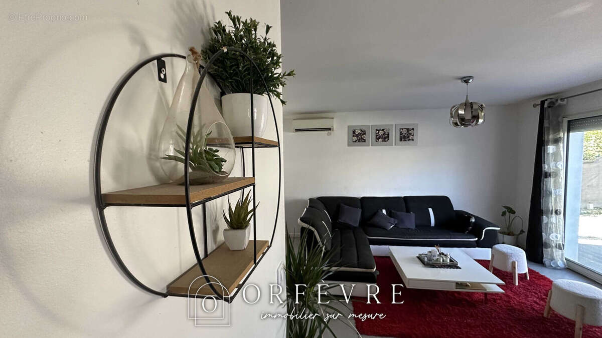 Maison à SAINT-MATHIEU-DE-TREVIERS