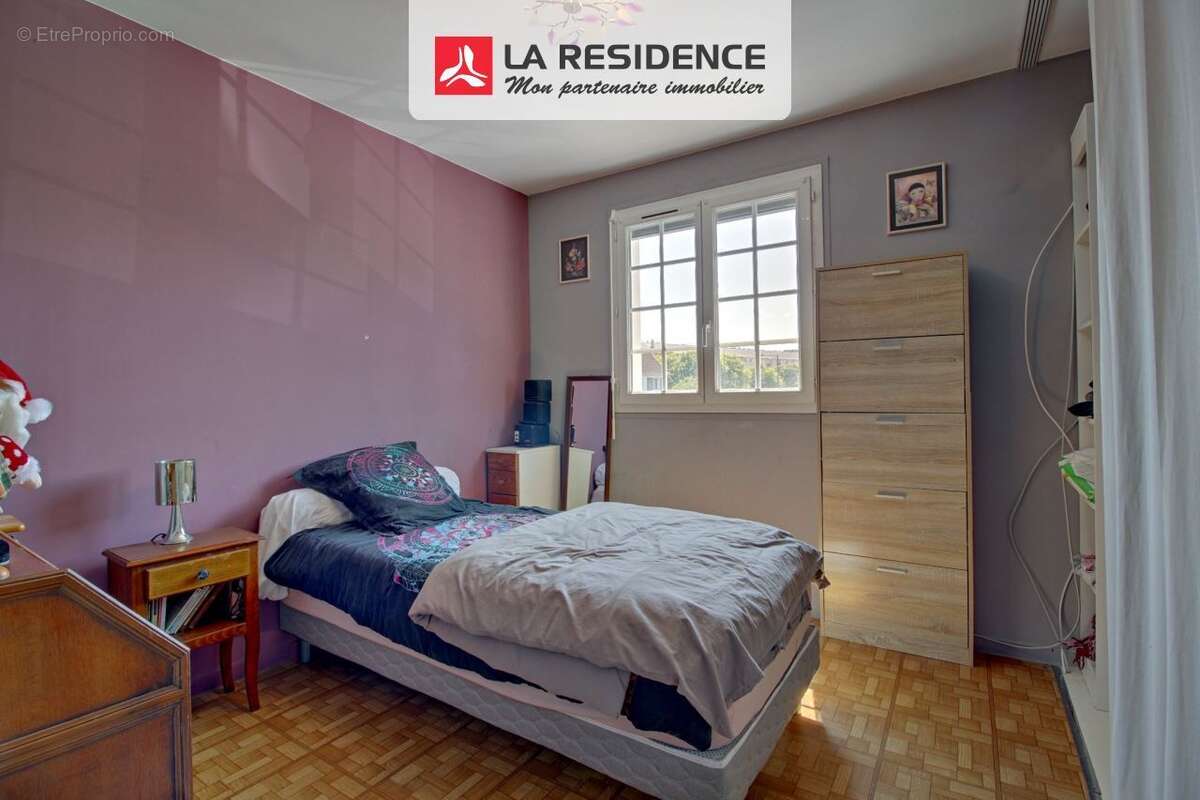 Maison à LES MUREAUX