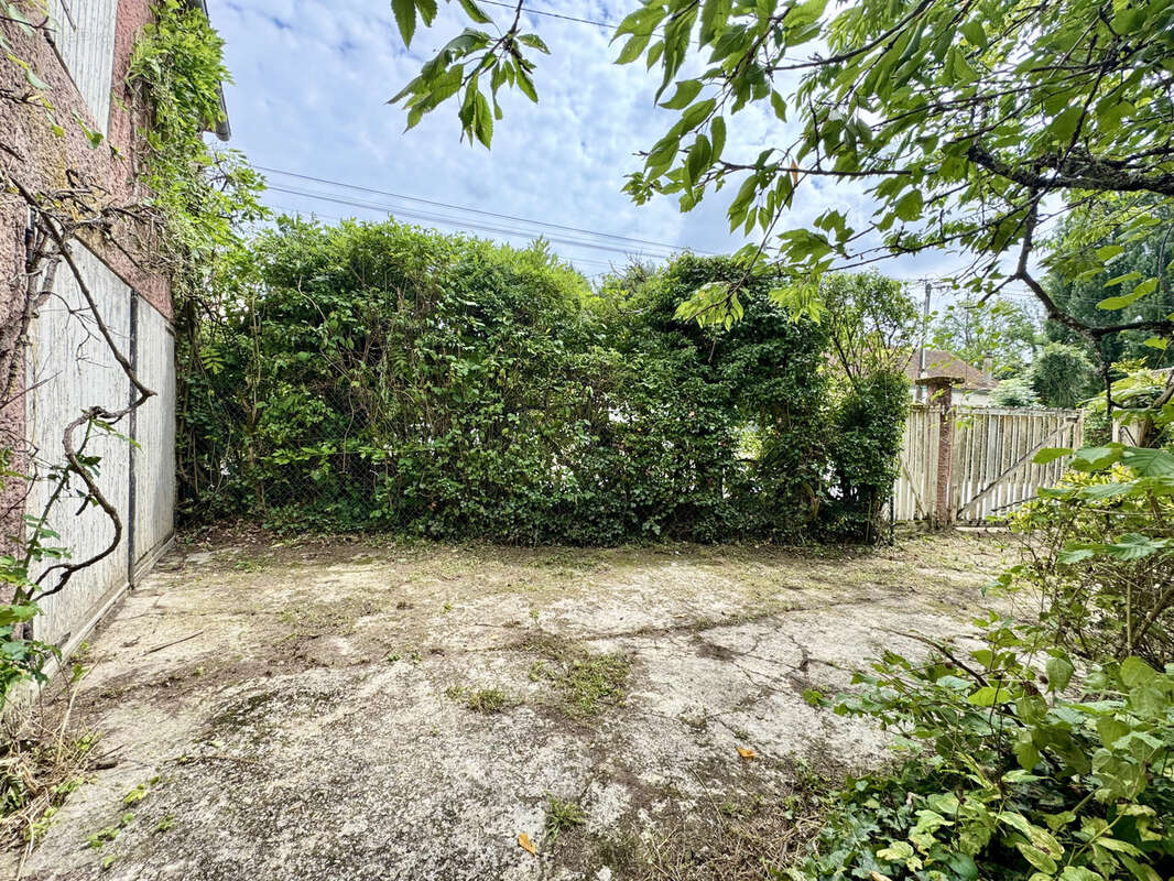 Maison à COULOMMIERS