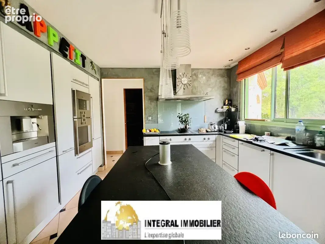 LÉGUEVIN   Domaine d'exception de 238 m2 habitables sur 6 500 m2 de parc - photo 4