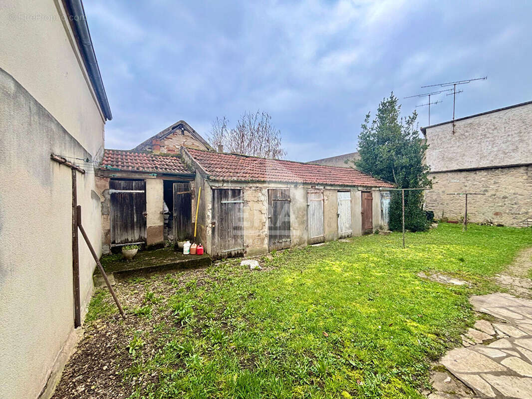 Appartement à BALLANCOURT-SUR-ESSONNE