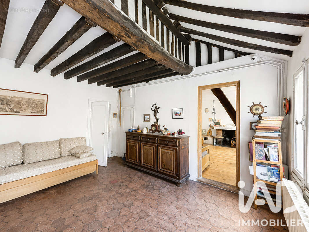 Appartement 57 m² à Paris-4e  - photo 3