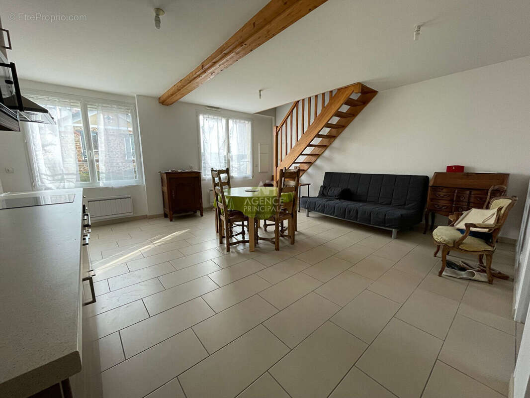 Appartement à CHAVILLE