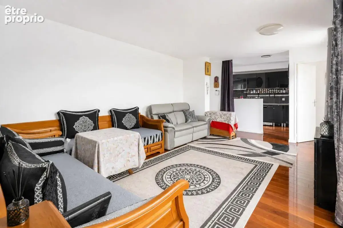 Appartement à STAINS
