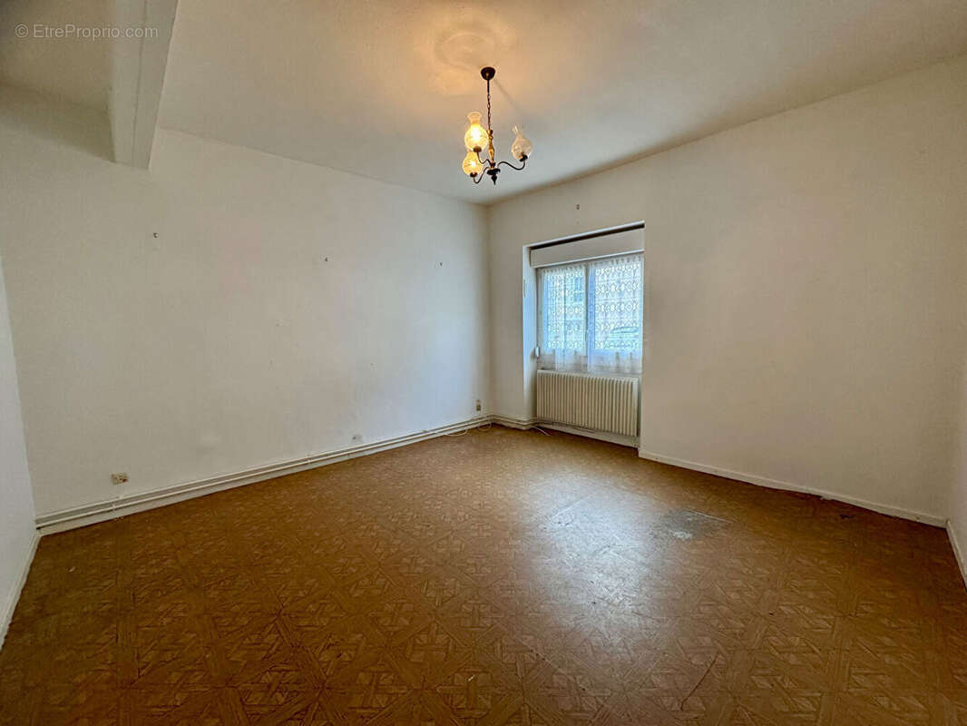 Maison à LE CREUSOT