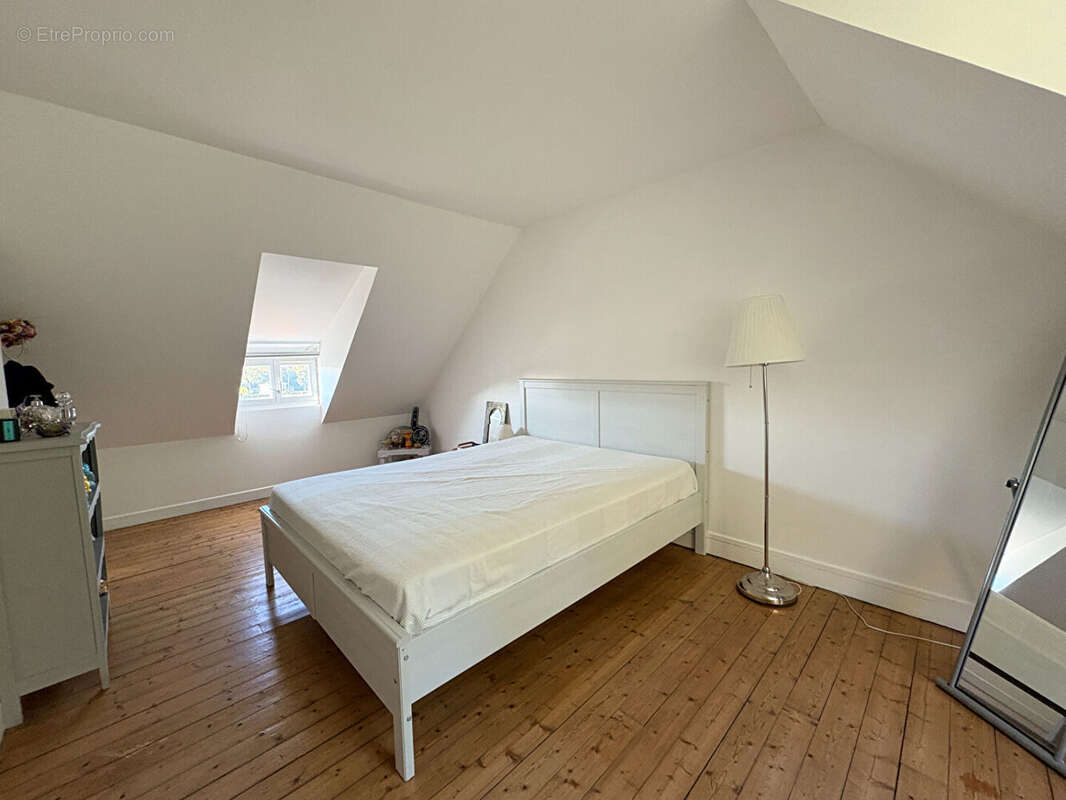 Maison à FONTAINE-LE-PORT