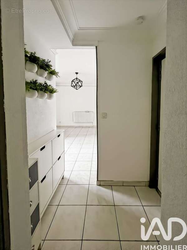 Photo 2 - Appartement à DUGNY
