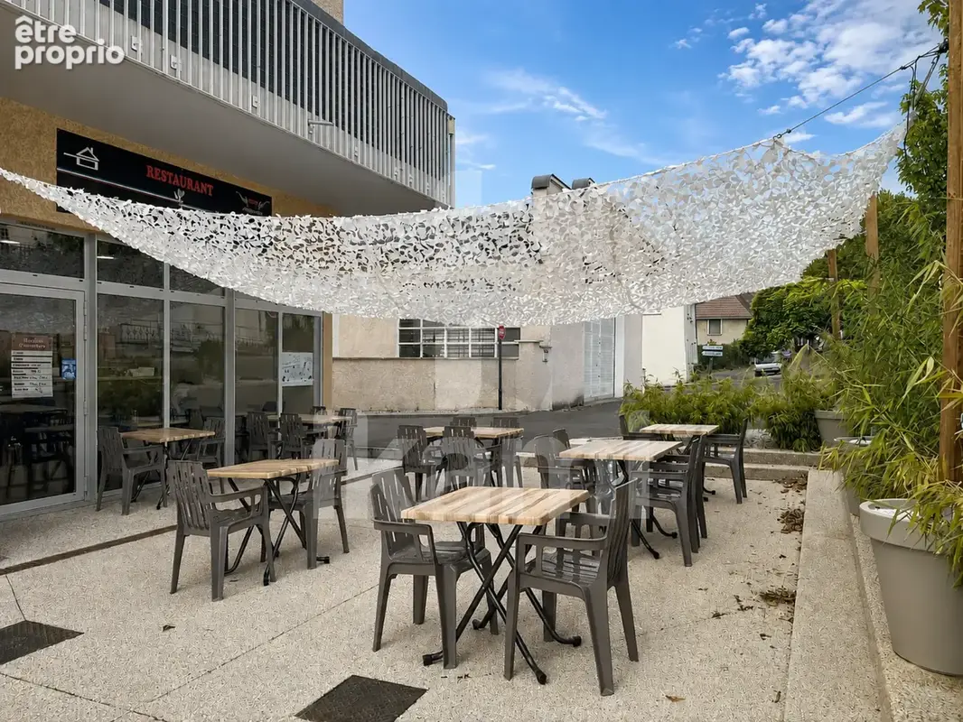 LES ABRETS-EN-DAUPHINÉ   Cession droit au bail   RESTAURANT 133 m2 avec terrasse - photo 2