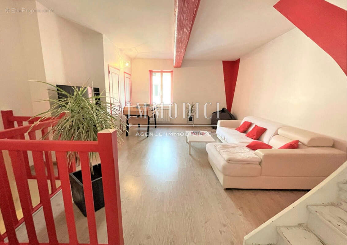 Maison à THOISSEY