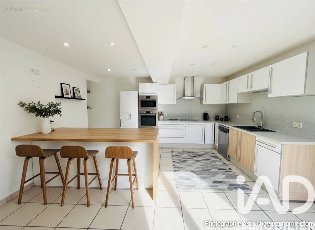 Photo 1 - Maison à ROUGE