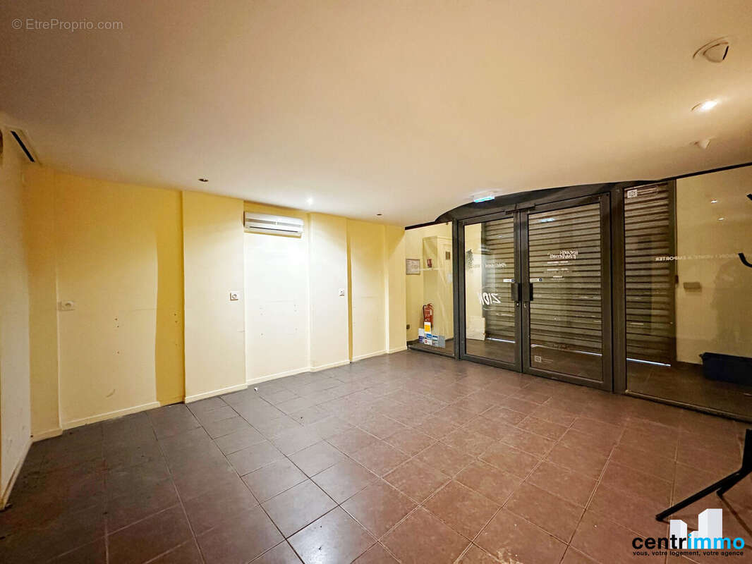 Local à vendre écusson montpellier centrimmo partie basse - Commerce à MONTPELLIER