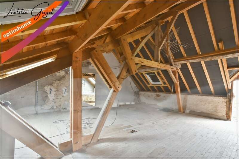 Maison à rénover avec atelier, grange et dépendances – Chemilly (03) - photo 26