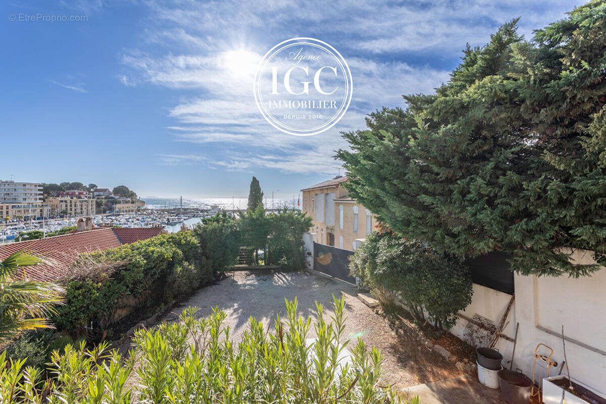 Maison à CARRY-LE-ROUET