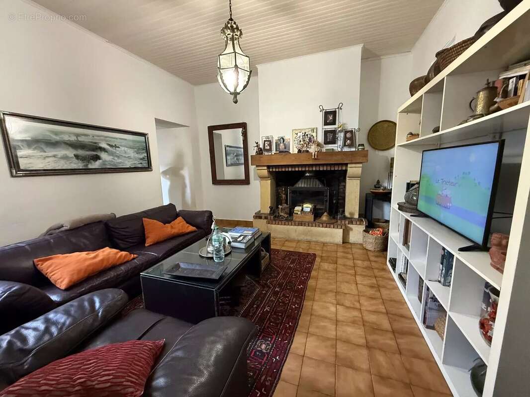 Grande maison familiale avec local commercial - photo 2