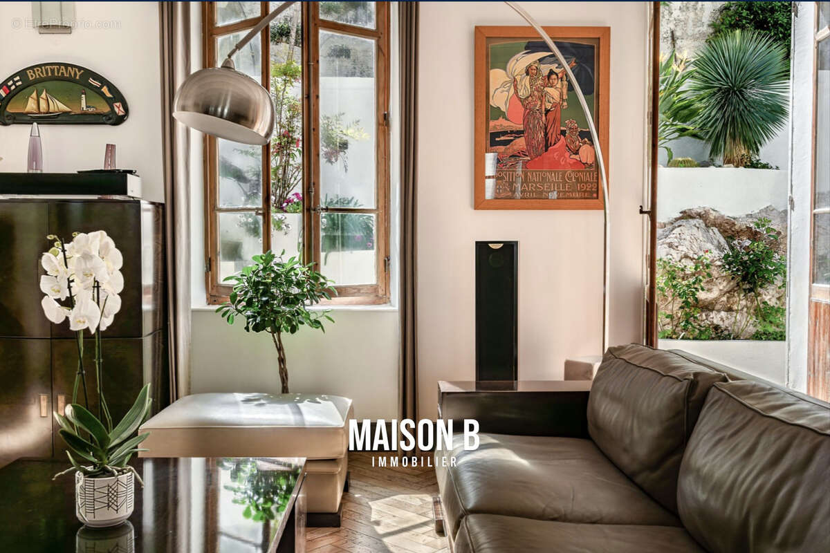 Appartement à MARSEILLE-6E