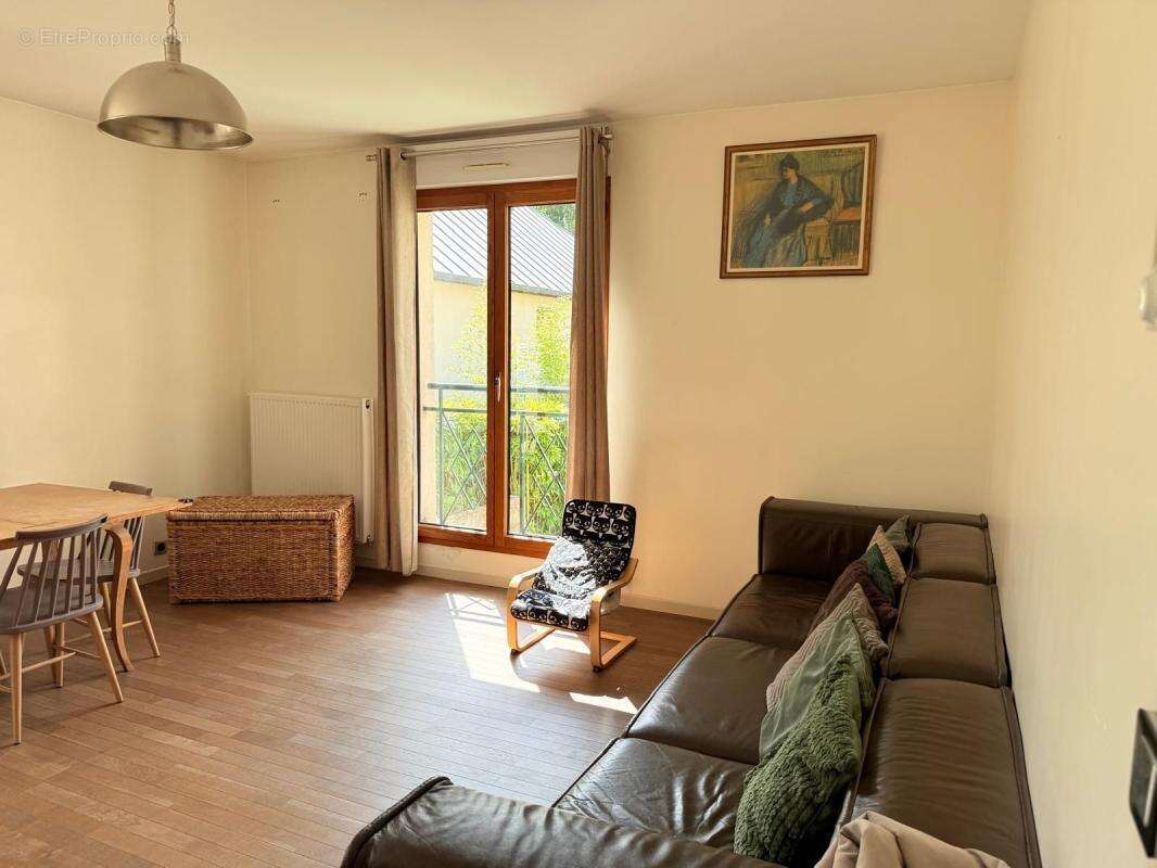 Appartement à LE RAINCY