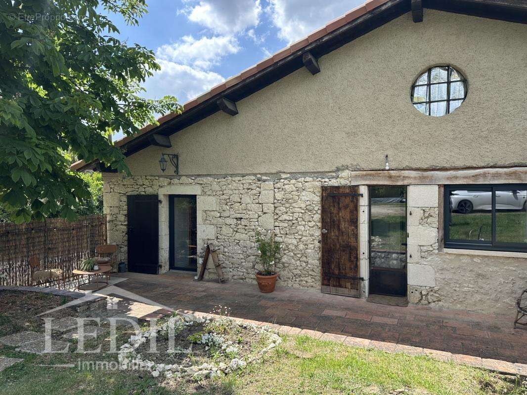 Maison à MAUVEZIN