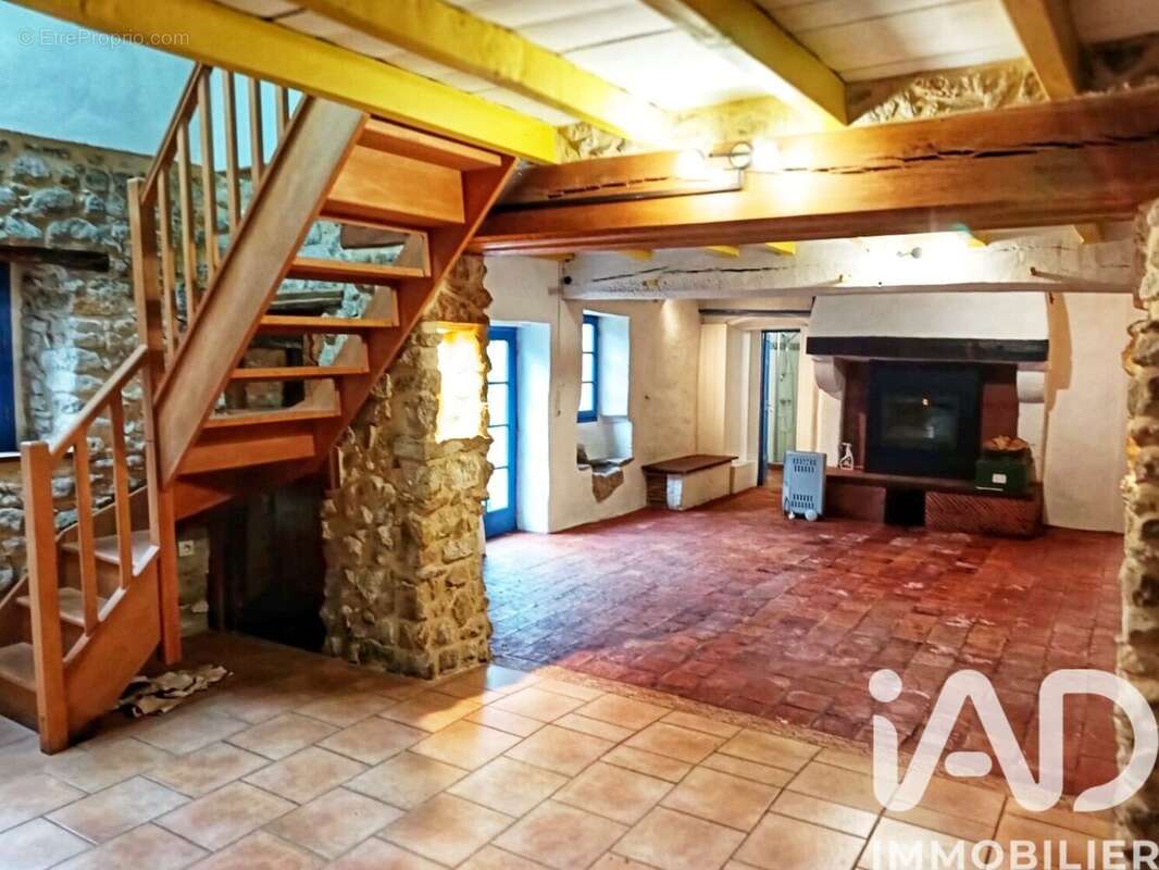 Photo 8 - Maison à CHENAUD