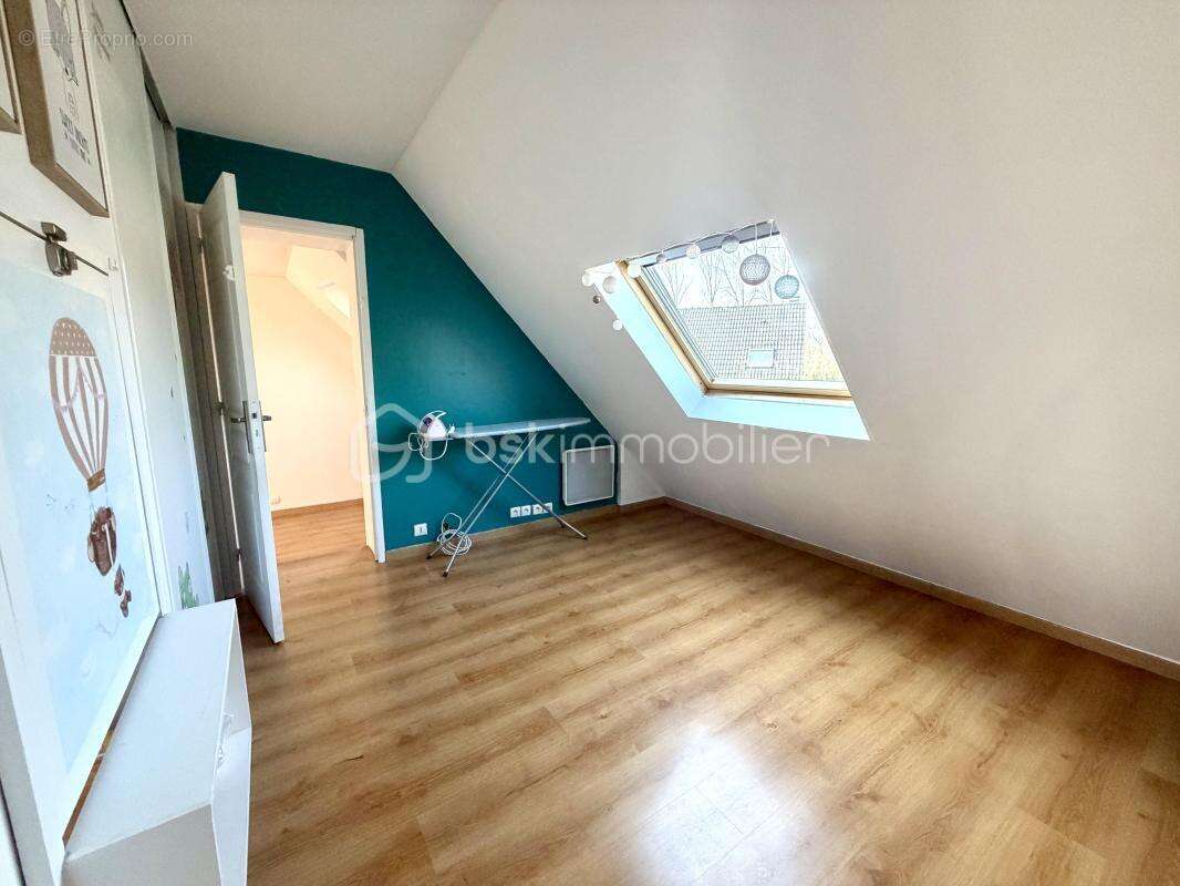 Maison familiale avec jardin – 4 chambres possibles – quartier pavillonnaire calme proche écoles, Carré Sénart - photo 9