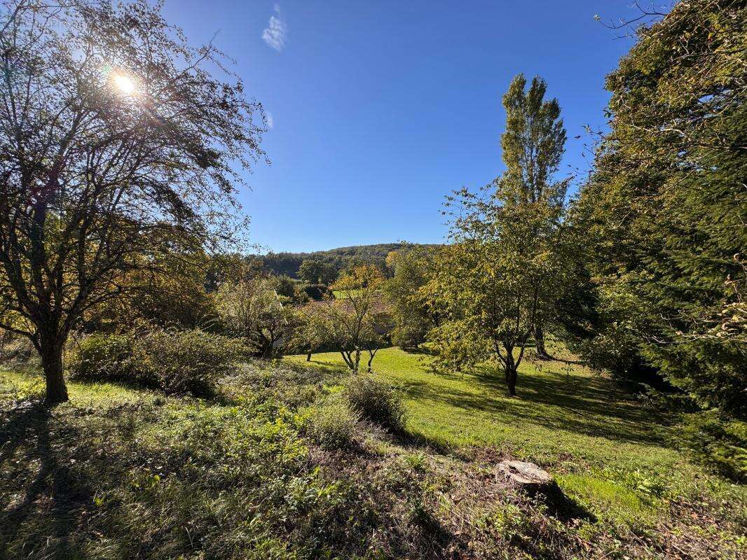 Maison à SICCIEU-SAINT-JULIEN-ET-CARISIEU