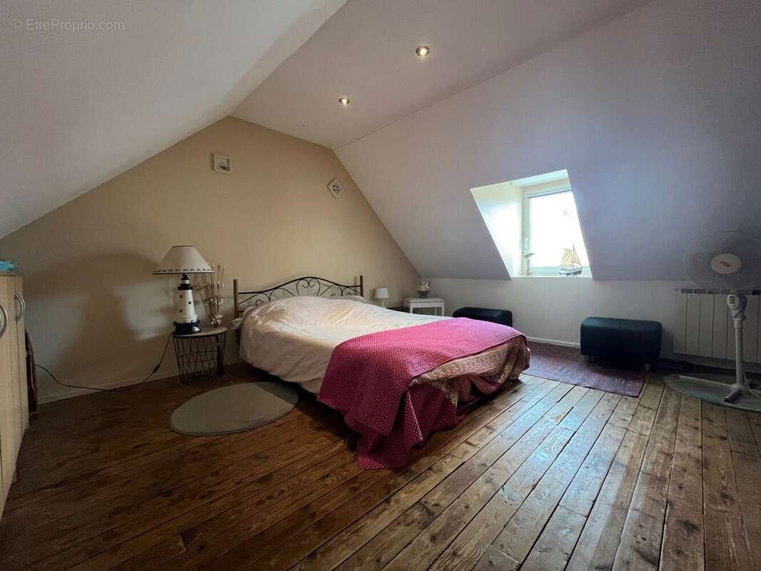 Maison à RIBECOURT-DRESLINCOURT