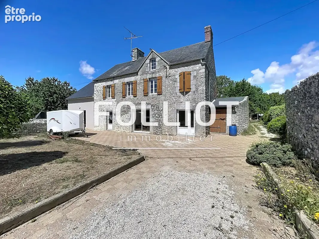 Maison à REGNEVILLE-SUR-MER