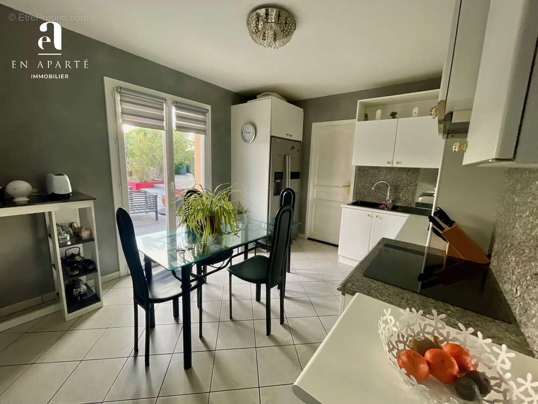 Maison à SAINTE-CONSORCE