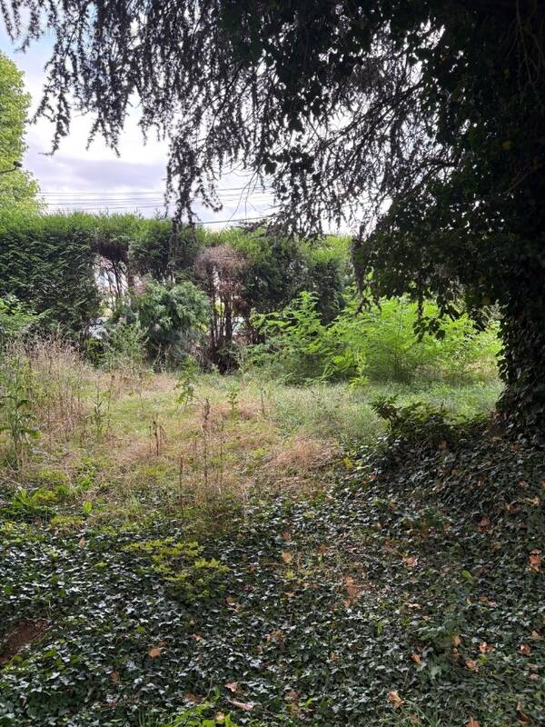 Terrain à MONTIGNY-LES-CORMEILLES