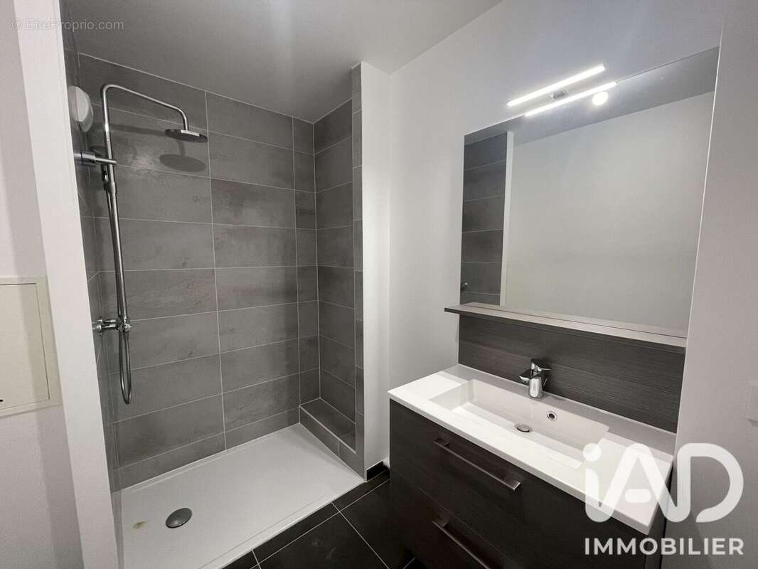 Photo 8 - Appartement à PARIS-20E