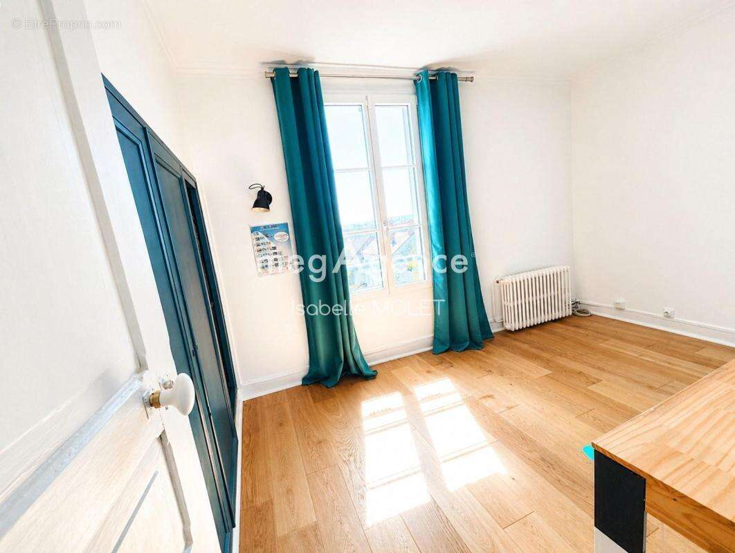 Maison de caractère de 10 pièces avec piscine - photo 8
