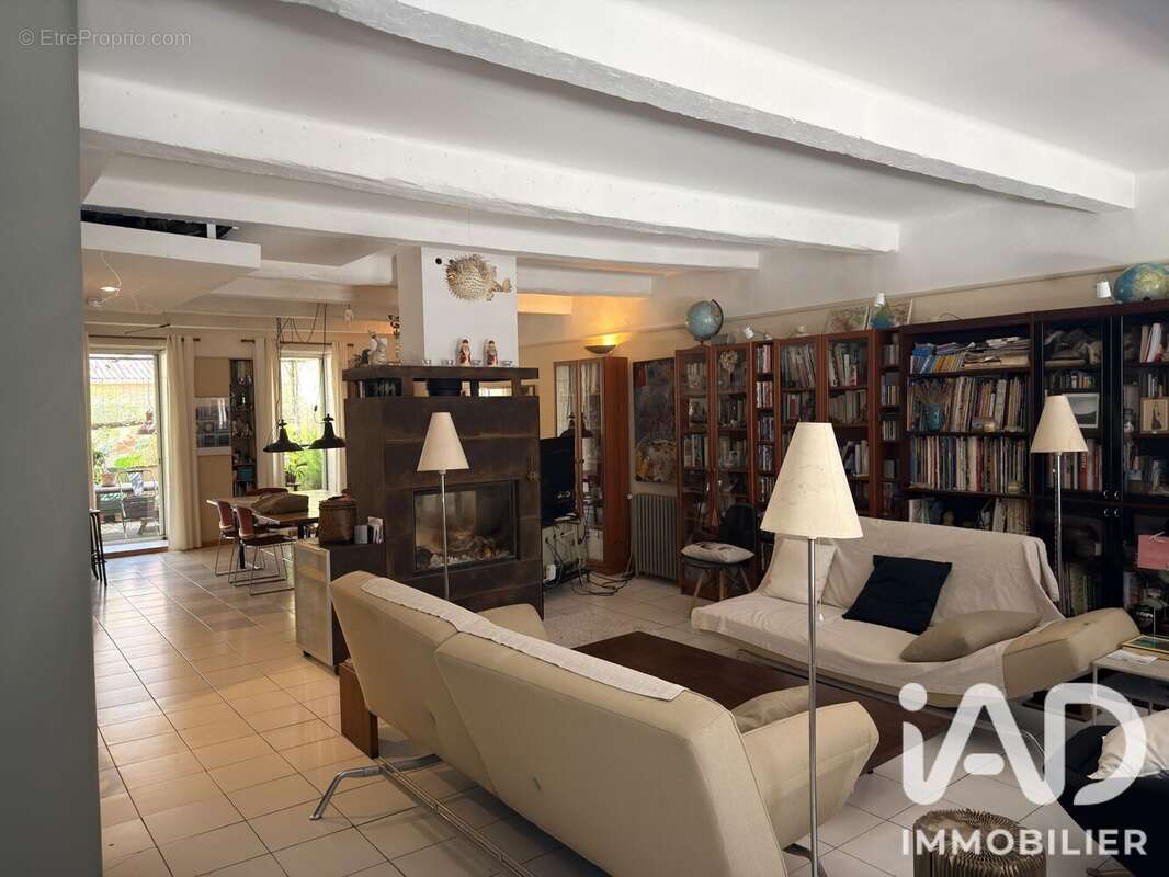 Photo 3 - Appartement à MARSEILLE-10E