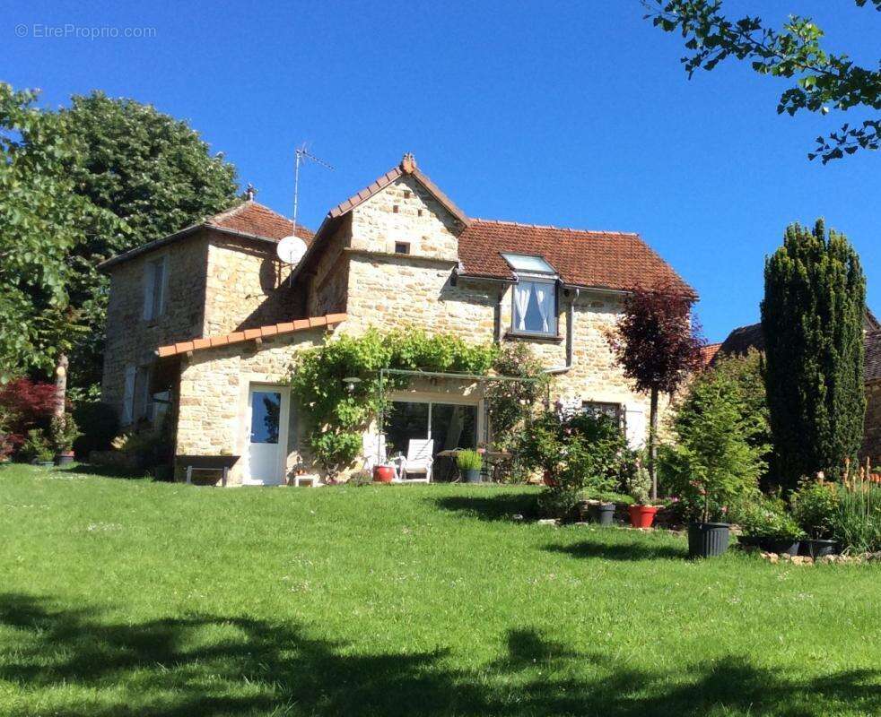 Maison à SAINTE-CROIX