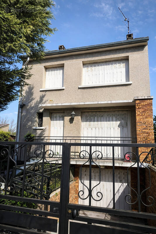 Maison à LE BLANC-MESNIL