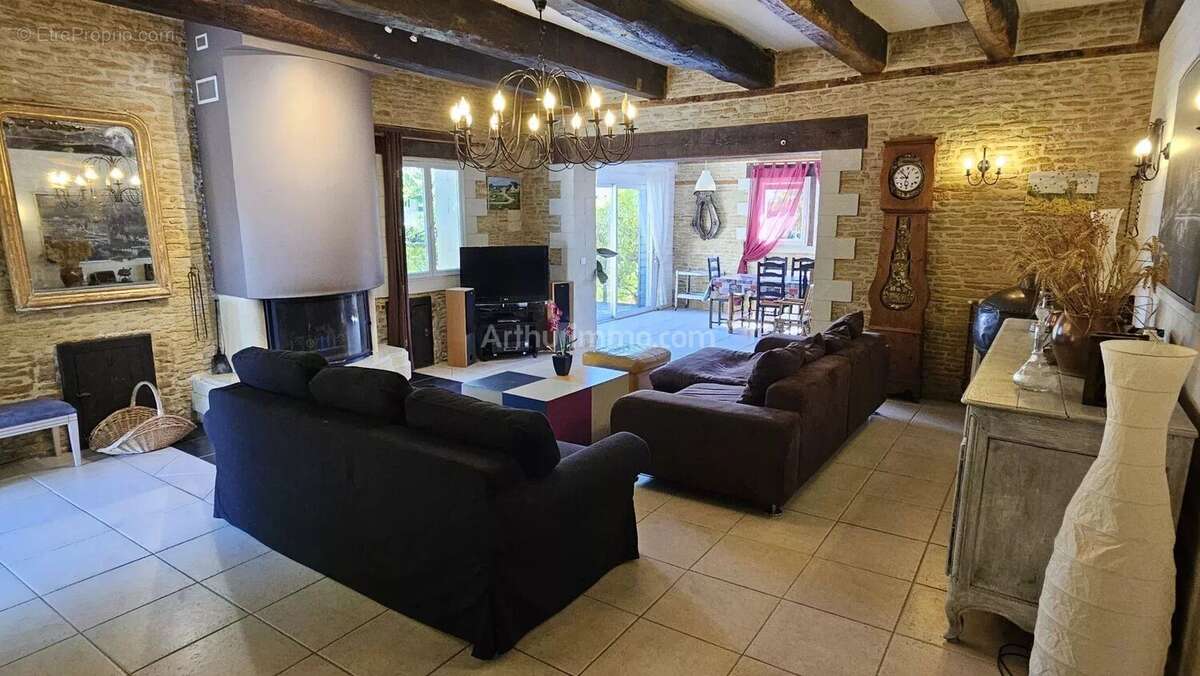 Maison à BASSENEVILLE