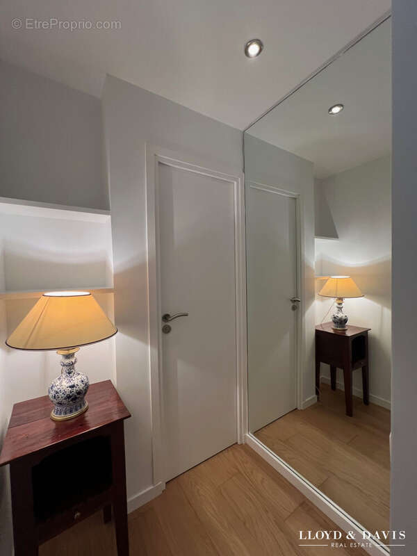 Appartement à PARIS-7E